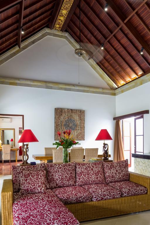 Andari Bali *